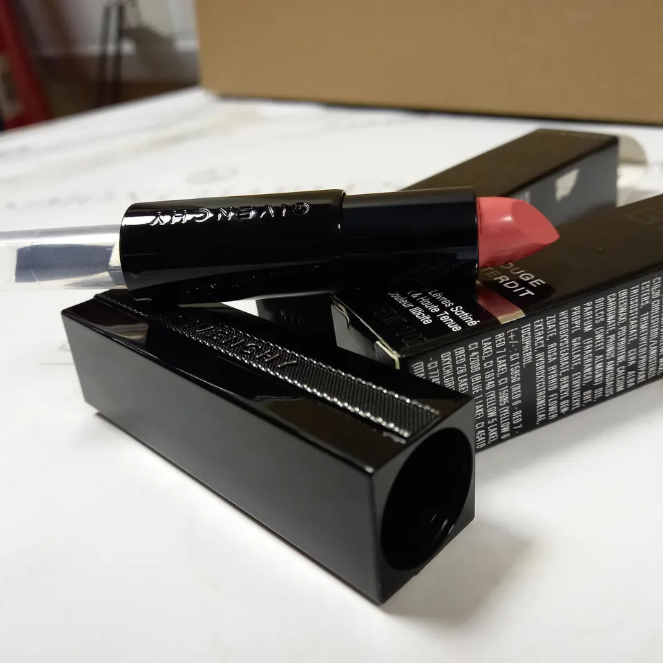 LOT OF APPROX 2 GIVENCHY ROUGE INTERDIT - FLASH CORAL (17)