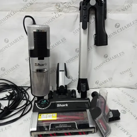 SHARK STRATOS ANTI HAIR WRAP PET PRO VACUUM CLEANER