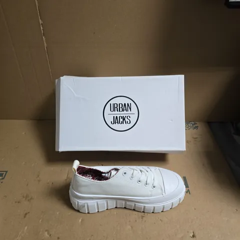 URBAN JACKS WHITE CANVAS TRAINERS – WOMEN'S - UK SIZE 4 