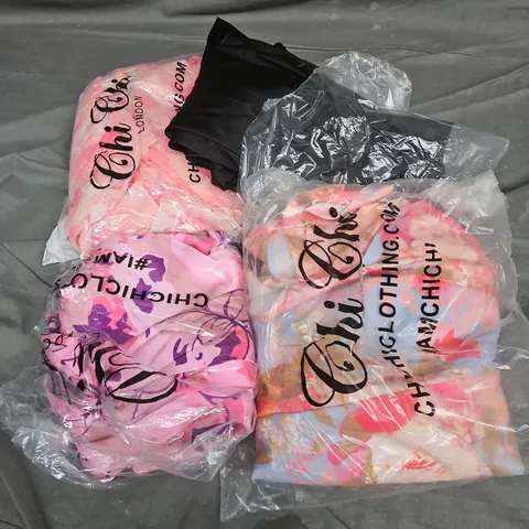 APPROXIMATELY 20 ASSORTED CLOTHING ITEMS IN VARIOUS STYLES AND SIZES 
