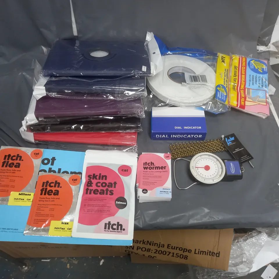 BOX OF APPROXIMATELY 8 ASSORTED ITEMS TO INCLUDE - CAT ITCH SET, TABLET CASES, AND DIAL INDICATOR ETC. 