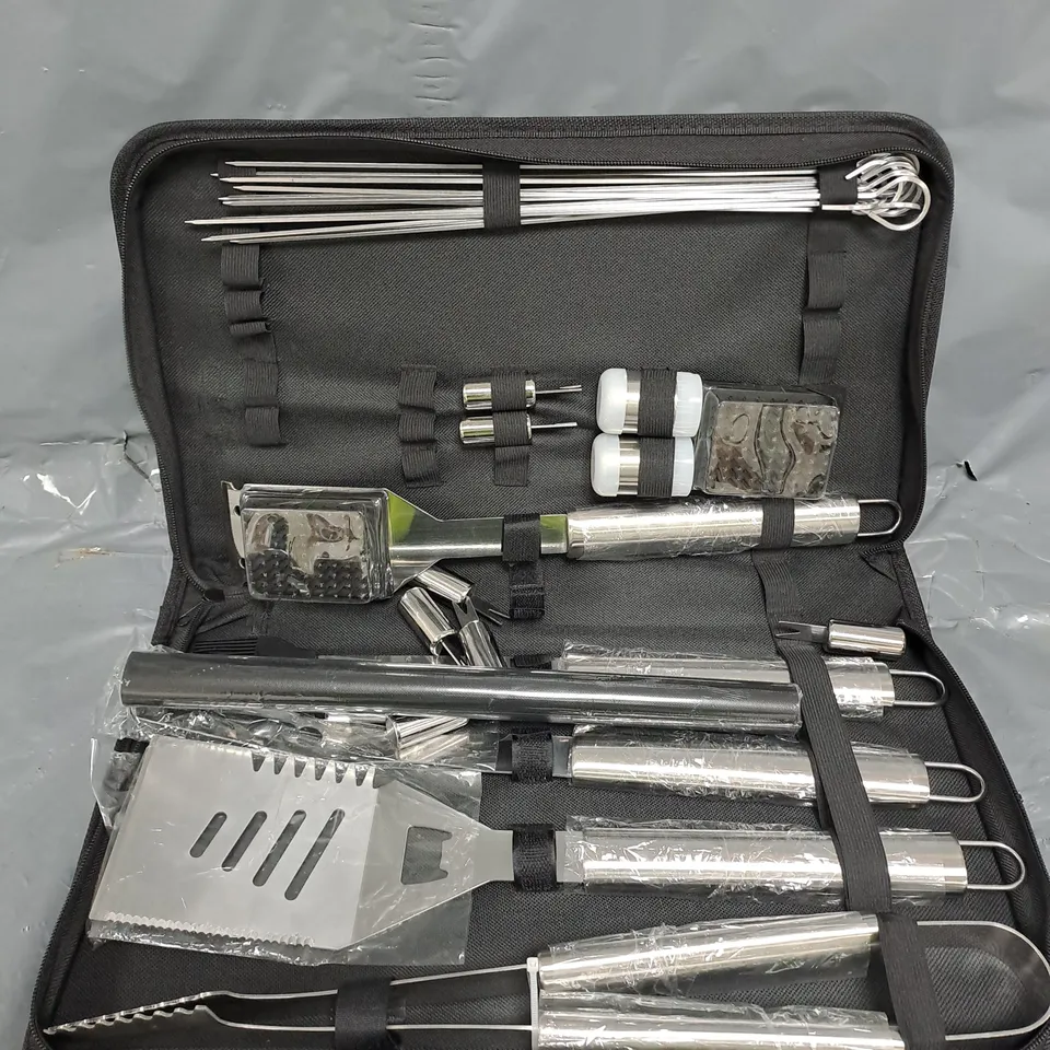 DESIGNER BBQ COOKWARE SET 