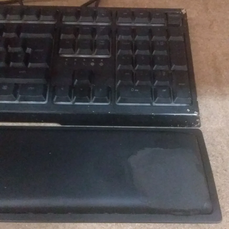 RAZER ORNATA V2 - GAMING KEYBOARD
