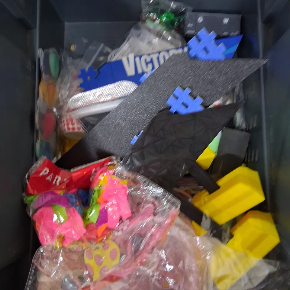 TOTE OF ASSORTED TOYS AND ACCESSORIES TO INCLUDE;