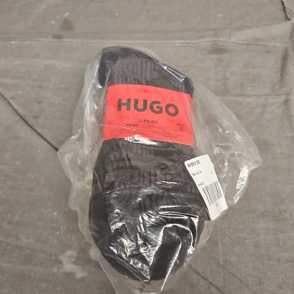 PACK OF 3 HUGO BOSS SOCKS - SIZE 6/11