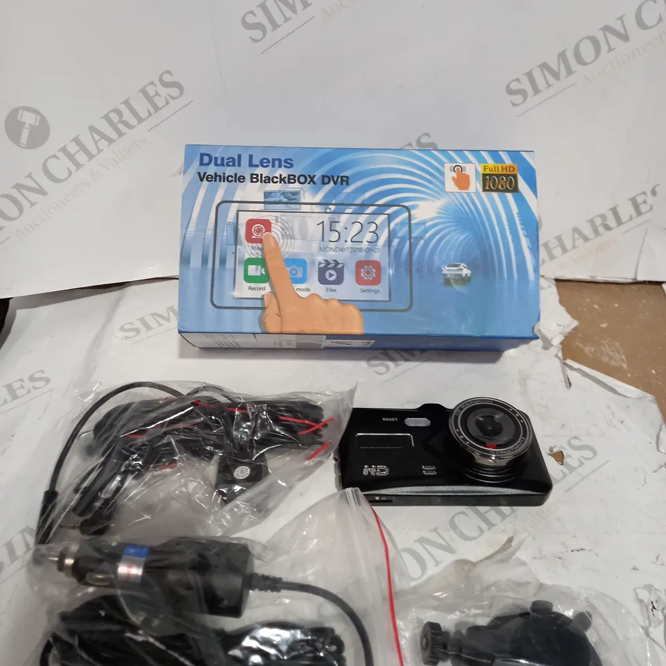 DUAL LENS VEHICLE BLACKBOX DVR