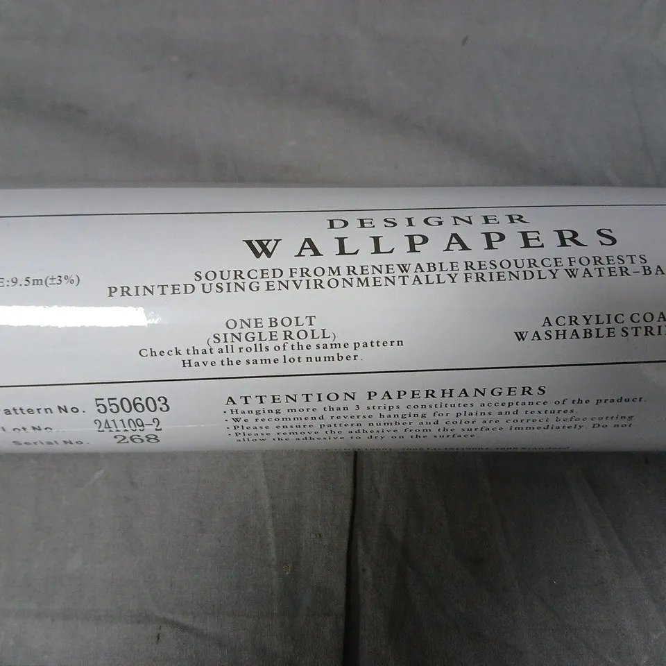 DESIGNER WALLPAPER ROLL – STRIPED, ACRYLIC-COATED, 9.5M