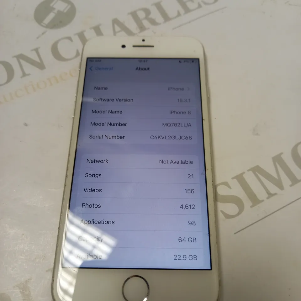 APPLE IPHONE 8 WHITE