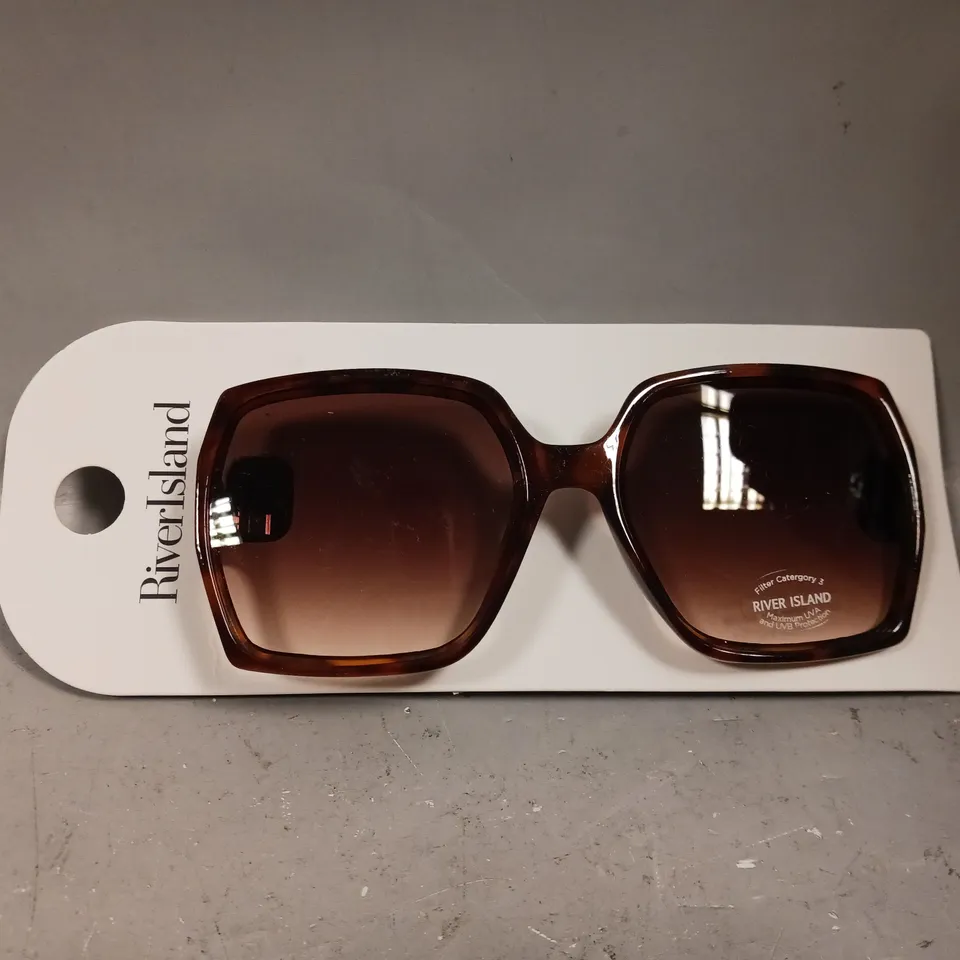 RIVER ISLAND OVERSIZED SQUARE ARM GLAM SUNGLASSES