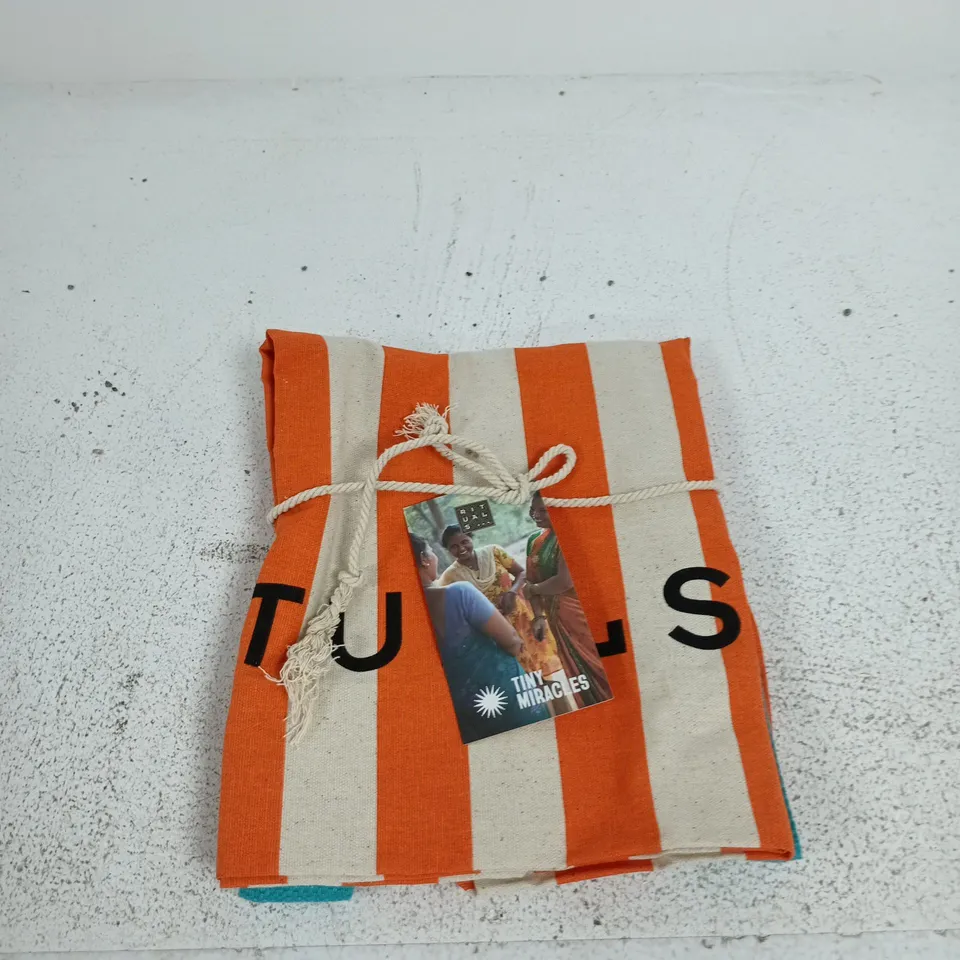 RITUALS X TINY MIRACLES BEACH BAG – ORANGE & CREAM STRIPED TOTE