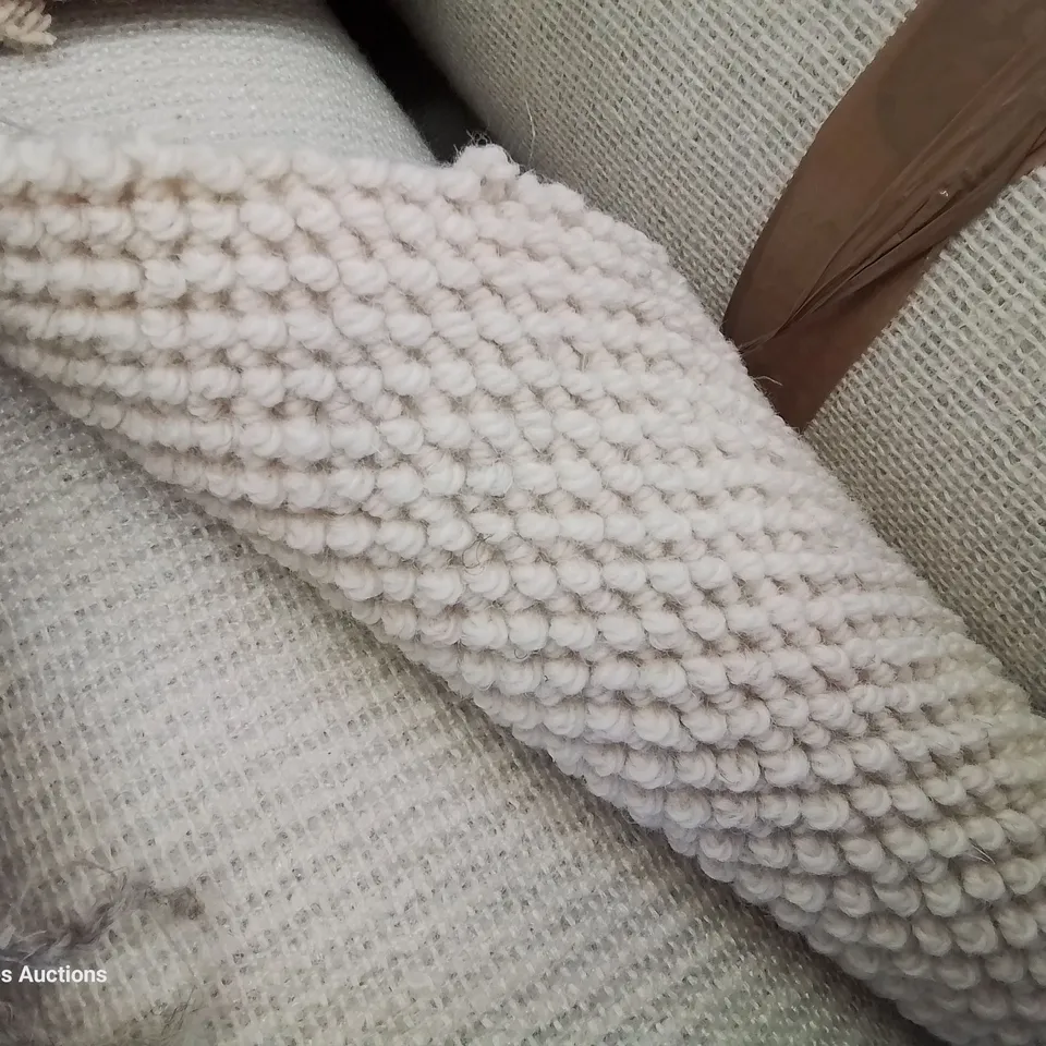 ROLL OF QUALITY BEACHCOMBER DUNE PEBBLE CARPET APPROXIMATELY 4M × 4.17M
