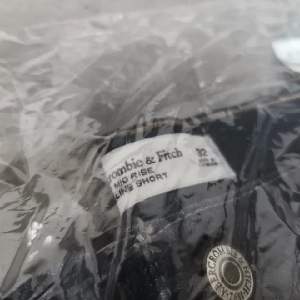 ABERCROMBIE & FITCH MID RISE A-LINE SHORT – WOMEN'S DENIM, UK14 (US32)