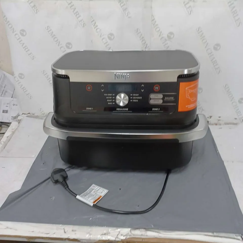 NINJA 10.4L FOODI FLEXDRAWER DUAL AIR FRYER IN BLACK AF500UK