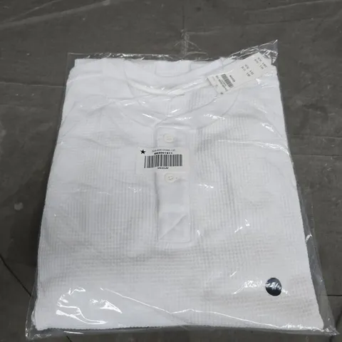 HOLLISTER WHITE BUTTONED SHIRT SIZE M