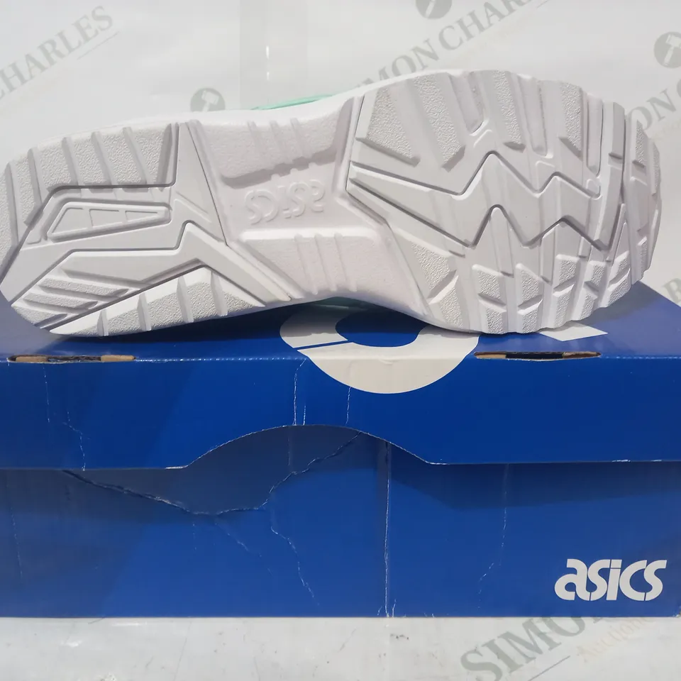 BOXED PAIR OF ASICS GEL-KAYANO KNIT TRAINERS IN MINT GREEN UK SIZE 6