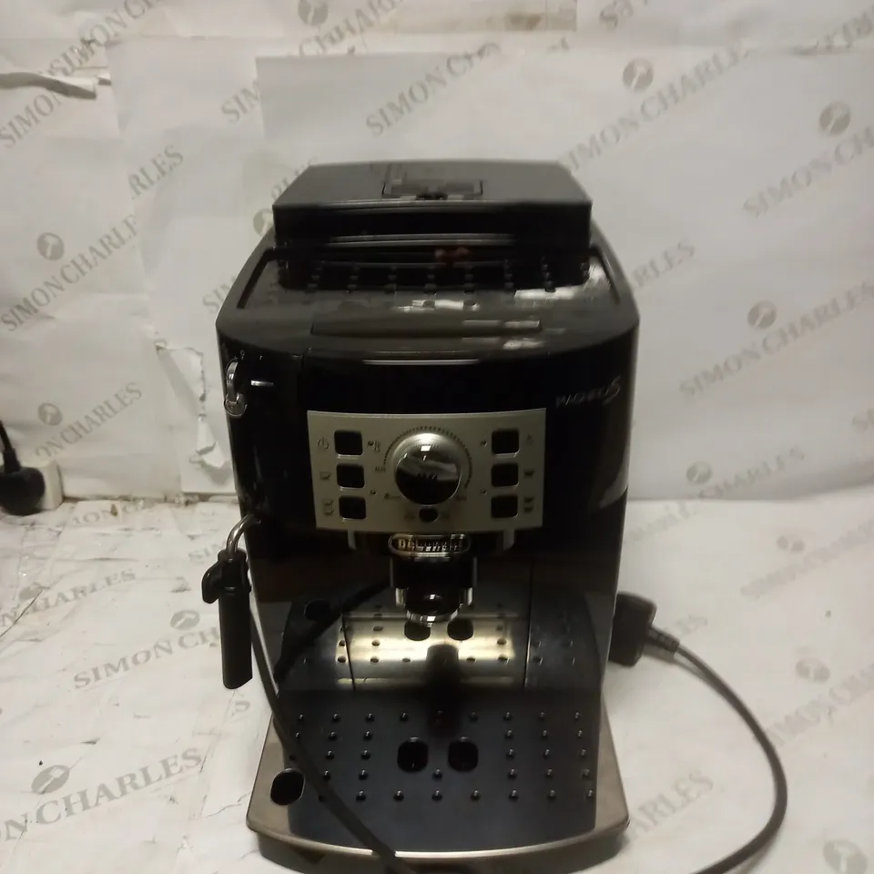 DELONGHI MAGNIFICA S COFFEE MACHINE