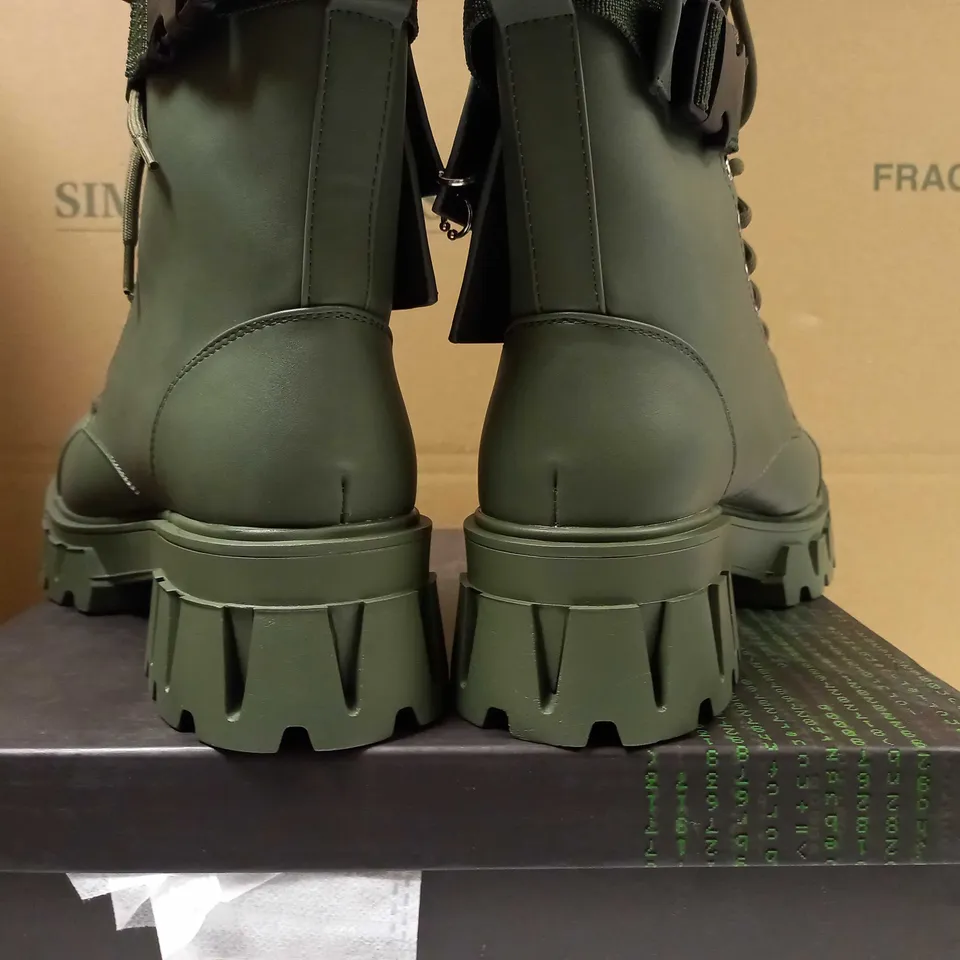KOI KHAKI BANSHEE BOOTS - SIZE 8