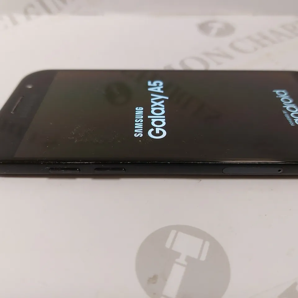 SAMSUNG GALAXY A5