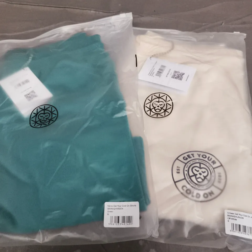 APPROXIMATELY 20 ASSORTED BRASS MONKEY CLOTHING PRODUCTS IN VARIOUS SIZES & COLOURS TO INCLUDE JOGGERS & SHORTS