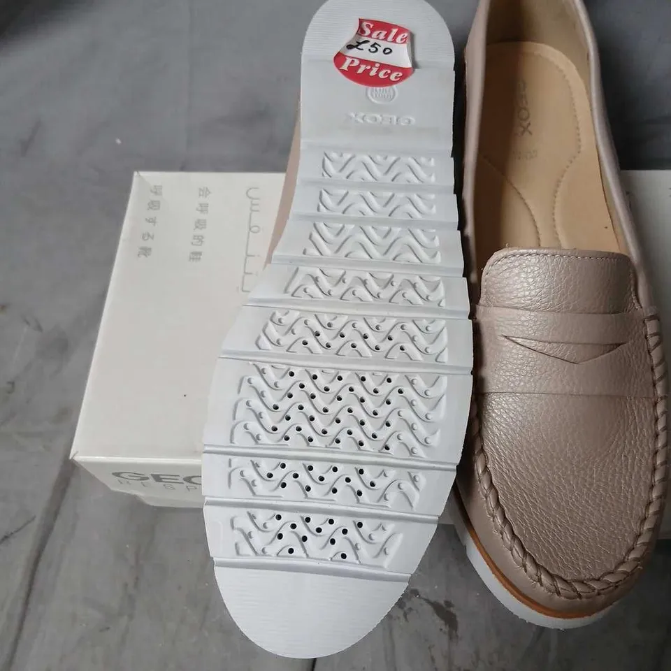 GEOX KOOKEAN 41 TAUPE LEATHER LOAFERS – WOMEN'S