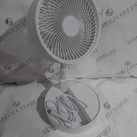 BOXED BELL & HOWELL RECHARGEABLE EXTENDABLE DESK & FLOOR FAN, WHITE