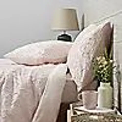 COZEE HOME SET OF 2 MIX AND MATCH VELVET SOFT 4 PIECE DUVET SETS