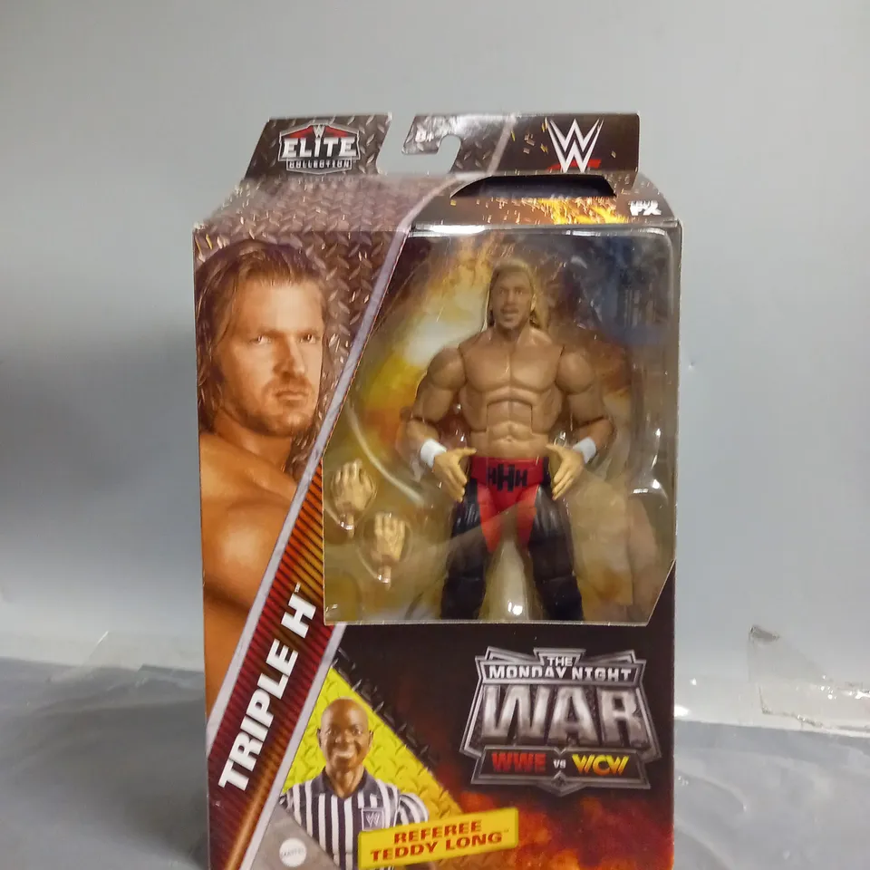 WWE THE MONDAY NIGHT WAR - TRIPLE H ACTION FIGURE