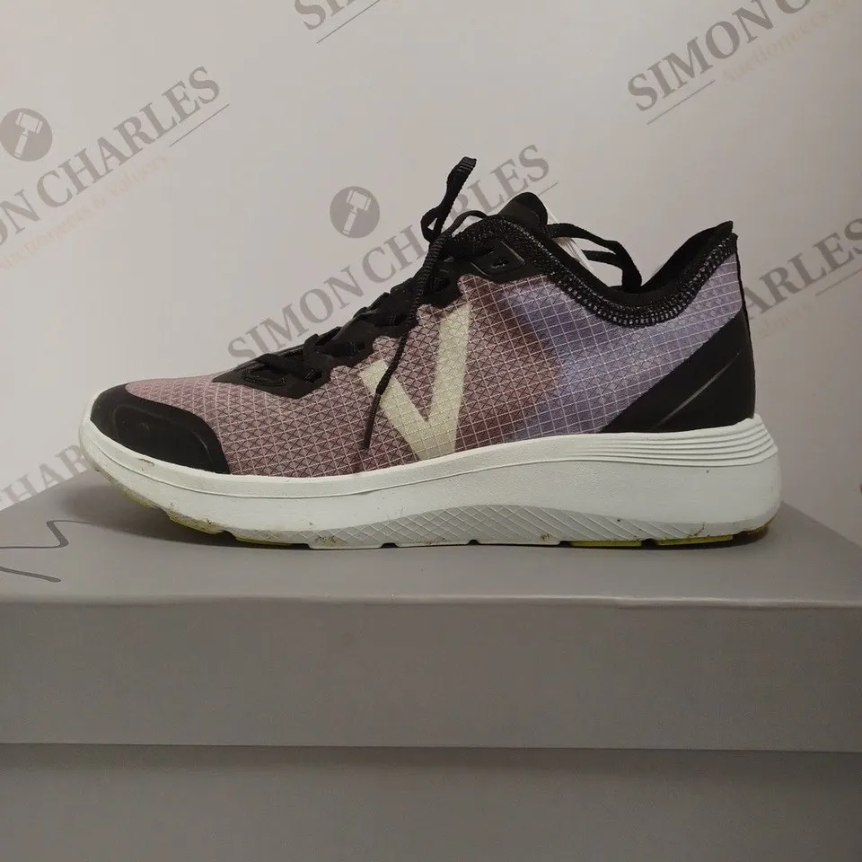 BOXED VIONIC CELESTE TRAINERS, BLACK - SIZE 6