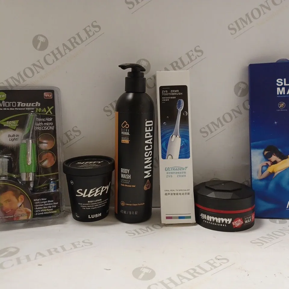 BOX OF APPROX 20 ASSORTED HEALTH AND BEAUTY ITEMS TO INCLUDE - MAVOGEL SLEEP MASK - LUSH SLEEPY BODY LOTION - ULTRA PREMIUM MAN SCAPED BODY WASH ECT 
