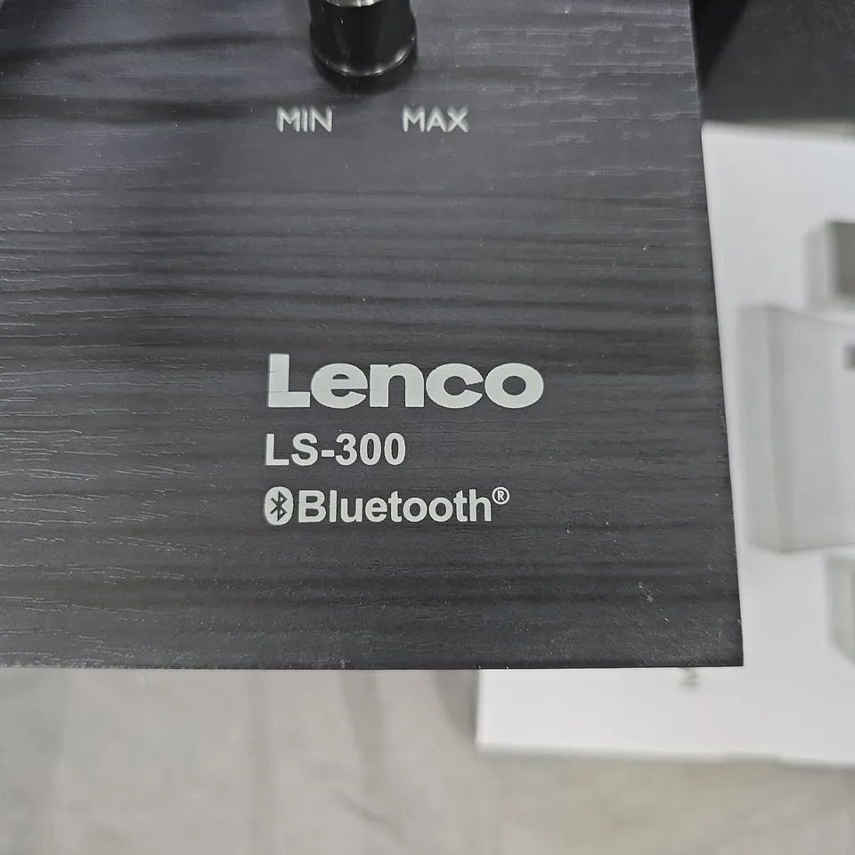LENCO LS-300 BLUETOOTH TURNTABLE WITH TWO SPEAKERS