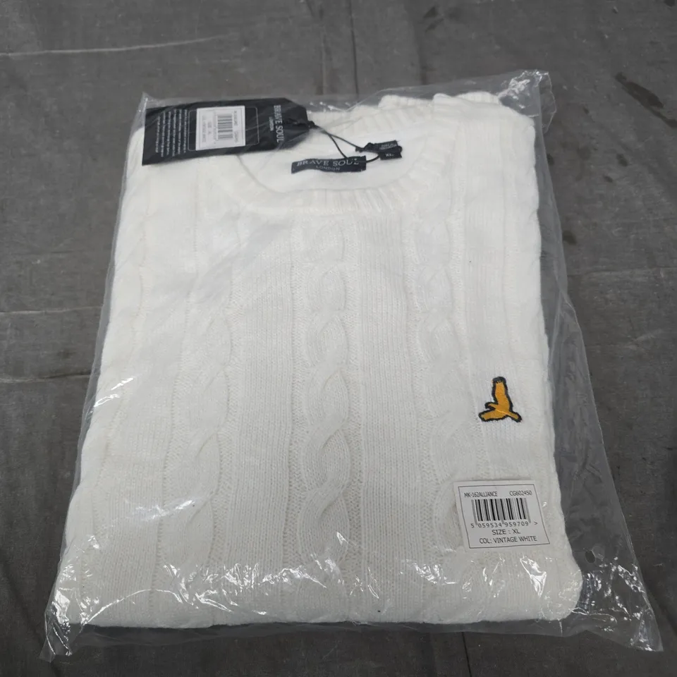 BRAVE SOUL LONDON CABLE-KNIT JUMPER – VINTAGE WHITE, SIZE XL