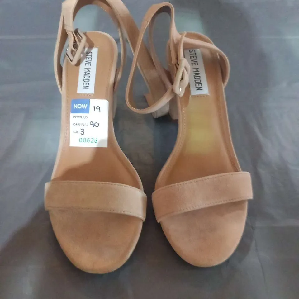 BOXED STEVE MADDEN MALIA TAN SUEDE OCCASION