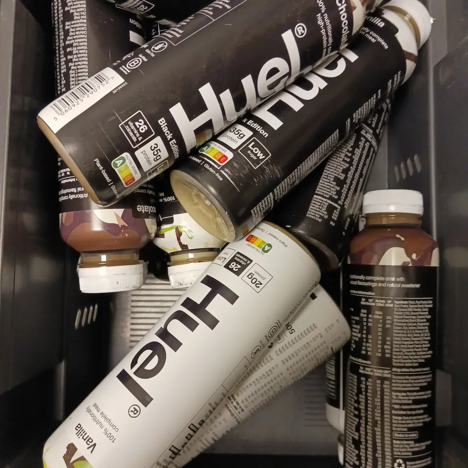 APPROXIMATELY 15 ASSORTED HUEL COMPLETE MEAL DRINKS IN VARIOUS FLAVOURS - COLLECTION ONLY 