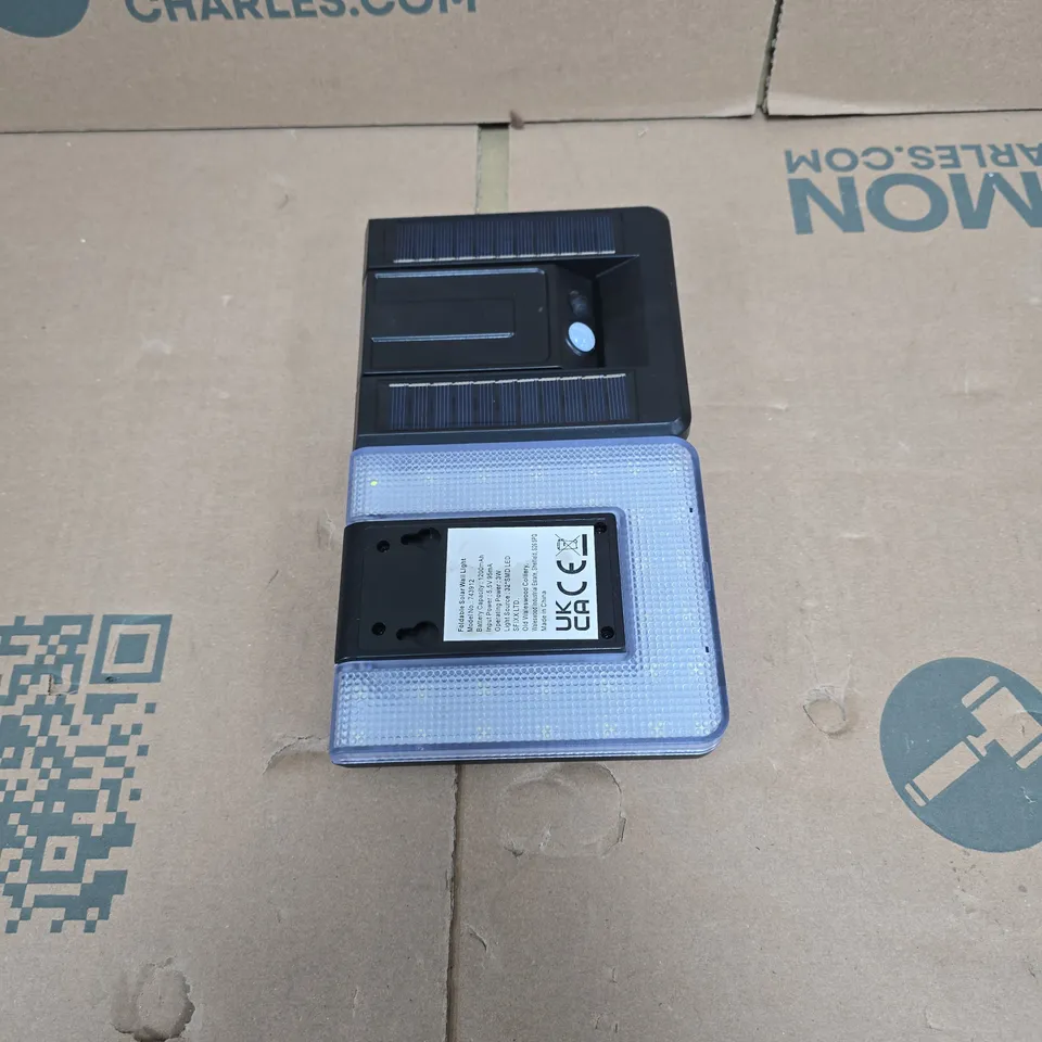 SFIXX PACK OF 2 PIR SOLAR WALL LIGHT / FOLDABLE 