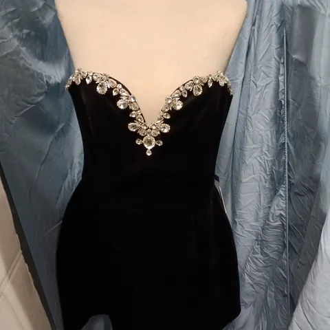 UK 14 NADINE MERABI BLACK VELVET EVENING DRESS WITH CRYSTAL EMBELLISHED NECKLINE
