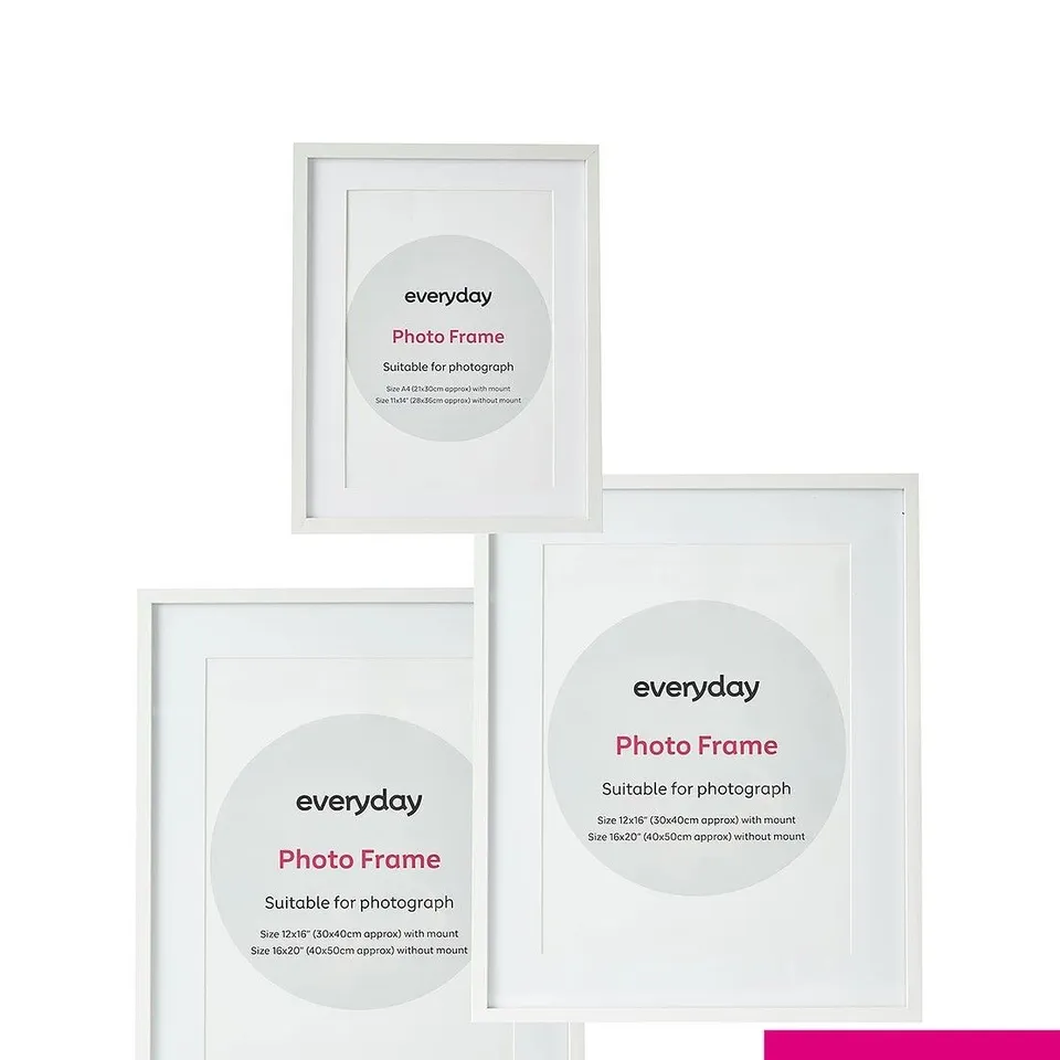 SET OF 3 PHOTO FRAMES WITH MOUNTS - WHITE RRP £36