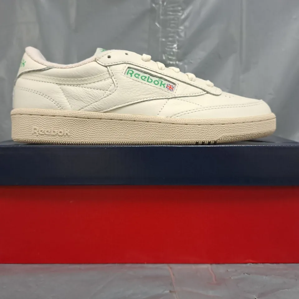 BOXED PAIR OF REEBOK CLUB C 85 VINTAGE SHOES IN OFF-WHITE SIZE UK 6