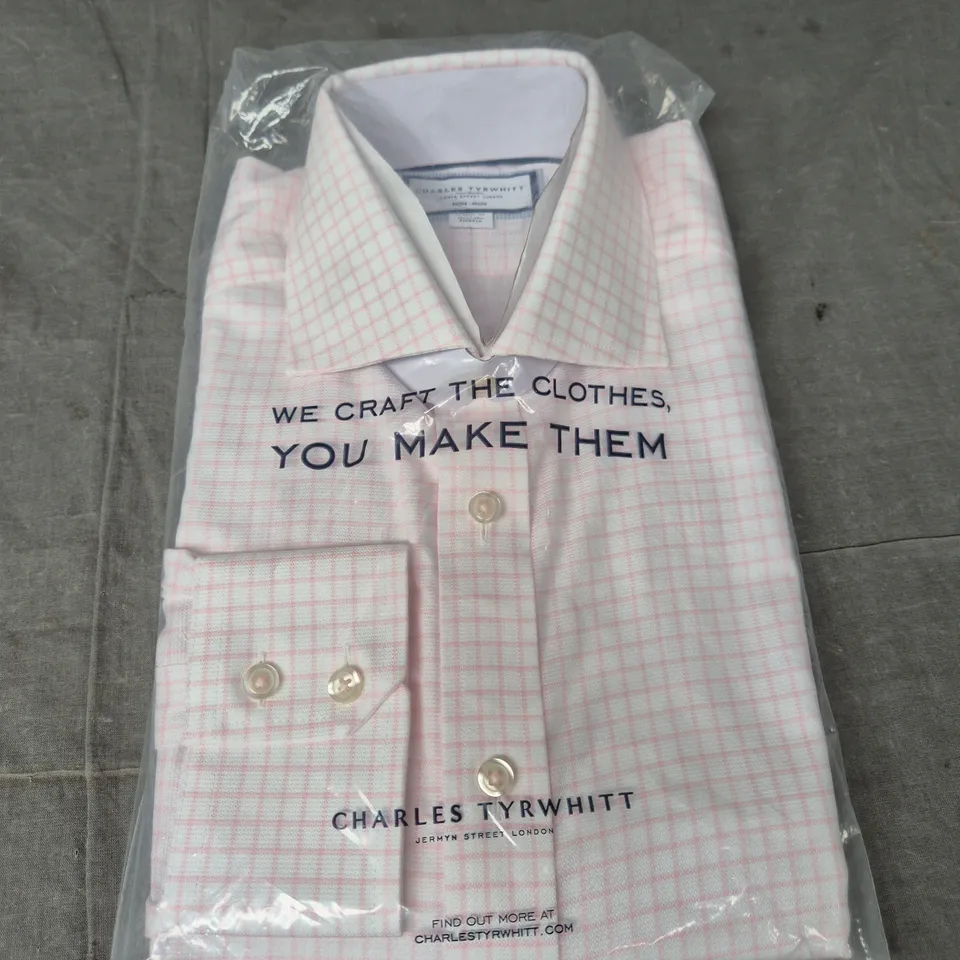 SEALED CHARLES TYRWHITT BUTTONED SHIRT - SIZE 42/84CM