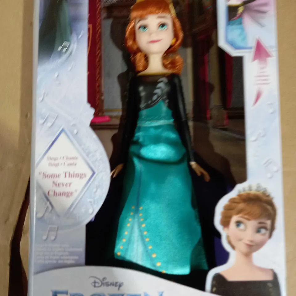 BOXED DISNEY FROZEN SINGING QUEEN ANNA DOLL RRP £25.99