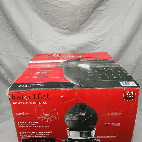 INSTANT POT MULTICOOKER XL