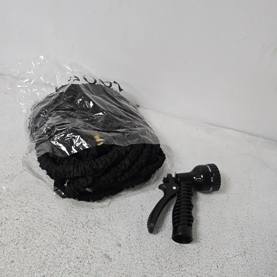 GARDEN HOSE WITH SPRAY NOZZLE – BLACK, COILED HOSE AND TRIGGER NOZZLE 100FT