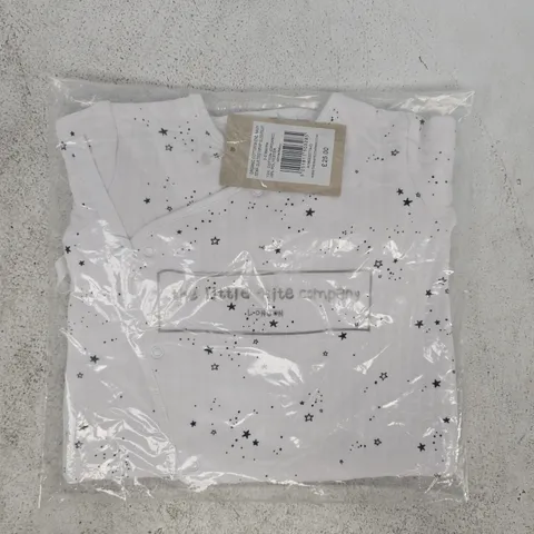 BAGGED THE LITTLE WHITE COMPANY ORGANIC COTTON BLEND NAVY STAR QUILTED WRAP SLEEPSUIT IN WHITE SIZE 0-3