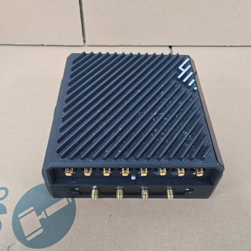 INDUSTRIAL NETWORKING GATEWAY WITH DUAL WIFI