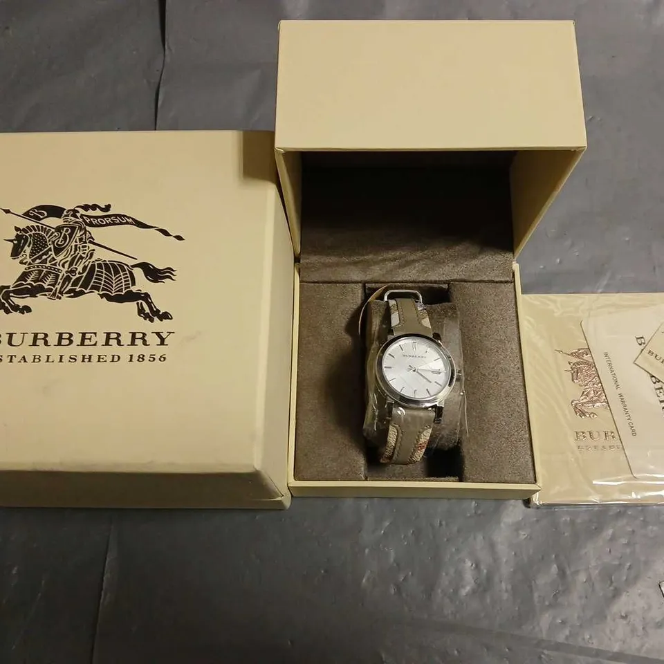 BOXED BURBERRY LADIES WATCH WITH LEATHER STRAP