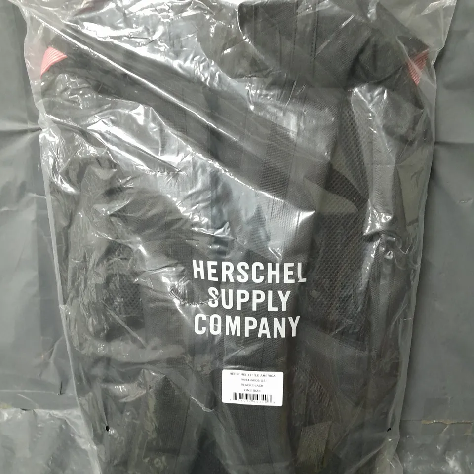 BAGGED HERSCHEL LITTLE AMERICA RUCKSACK IN BLACK