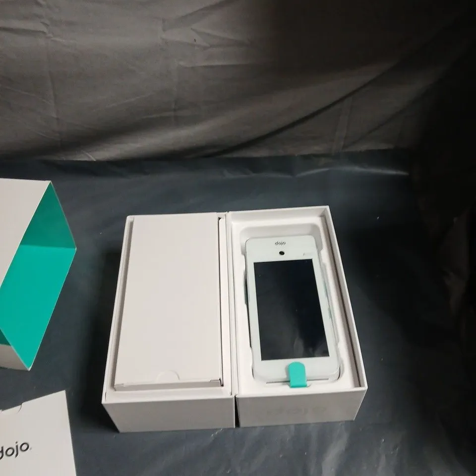 DOJOGO CARD READER  – WHITE 