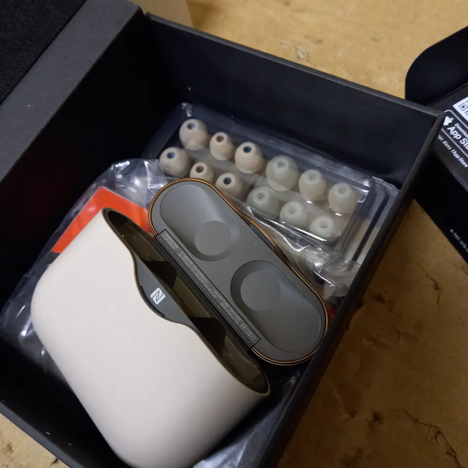 SONY WF-1000XM3 WIRELESS NOISE CANCELLING EARPHONES BOX