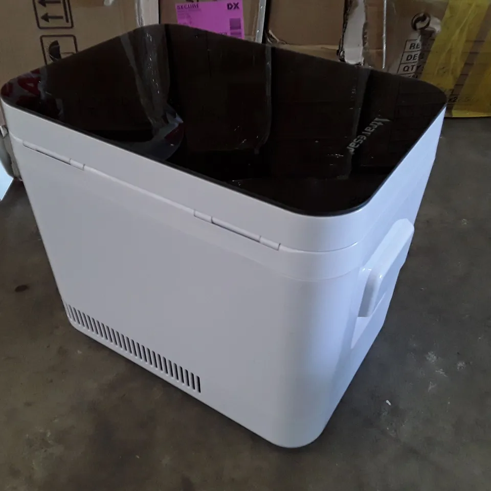 BOXED ATRAVESAR 10L MINI FRIDGE