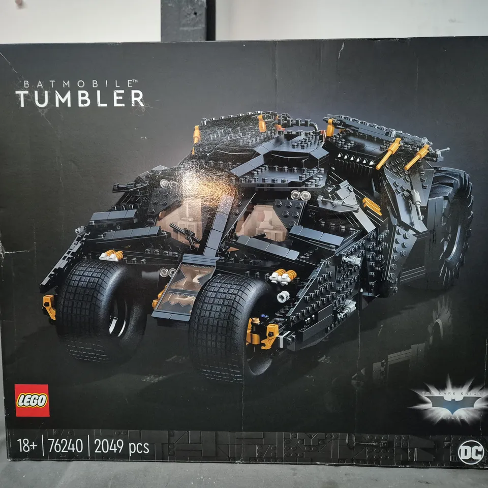 BOXED LEGO BATMAN THE DARK KNIGHT TRILOGY BATMOBILE TUMBLER - 76240 RRP £199.99