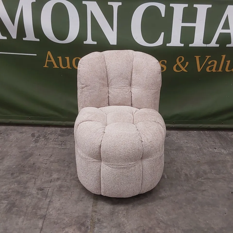 QUALITY DESIGNER BUMPER CIRCA GLAM FABRIC DINING CHAIR ON WHEELS - SAND